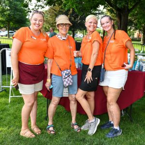 volunteer (10)